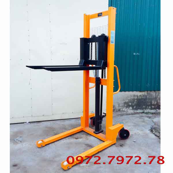 xe nang tay cao 500kg cu 5